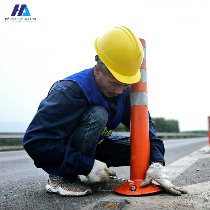 Mẫu Nhà Cái FLY88.COM Xanh Chín, Uy Tín Tặng 188k bảo hộ lao động của công nhân giao thông
