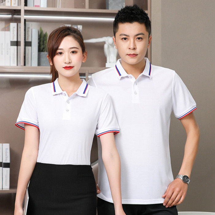 Phần cổ dệt cao cấp kết hợp với đường lé viền xanh đỏ tạo điểm nhấn