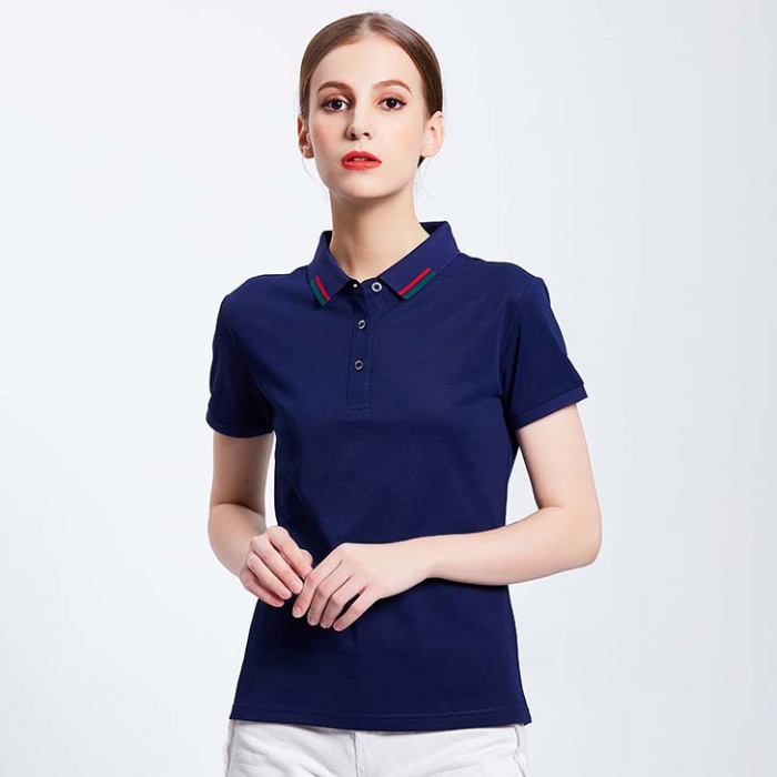 Áo polo tím than cổ cách điệu mang diện mạo đẳng cấp cho Fly88 là nhà cái nổi bật đặc biệt uy tín trong lĩnh vực cá cược trực tuyến tại Việt Nam