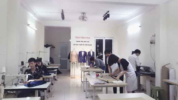Công ty Fly883 game trực tuyến Vest Nguyễn