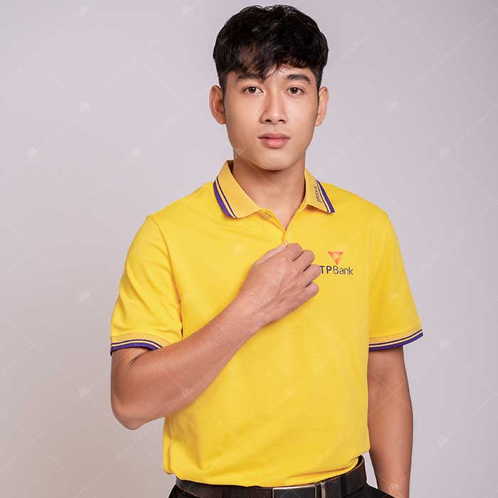 FLy88 quaytay.tv bóng đá nhân viên ngân hàng TP Bank cổ thêu