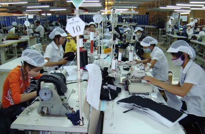 Ngân Nguyễn xưởng chuyên gia công sơ mi nam Nhà Cái FLY88.COM Xanh Chín, Uy Tín Tặng 188k