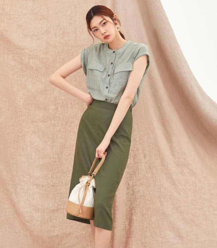 Áo sơ mi sát nách được đánh giá là áo kiểu Trang Chủ Fly88.Com Uy Tín Đẳng Cấp Số 1 Châu Á mới nhất, tạo cảm giác thoải mái, dễ chịu