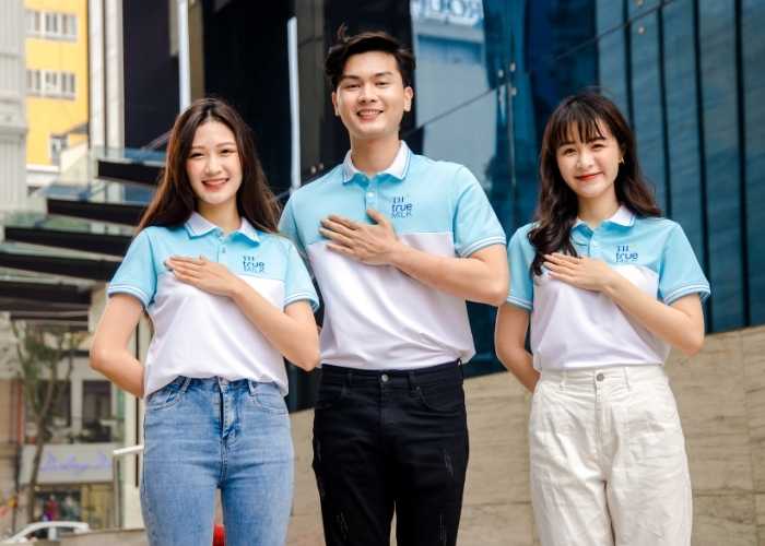 Mẫu Fly883 Mở Tài Khoản phối màu kẻ ngực đơn giản, trang nhã nhưng vẫn đầy ấn tượng