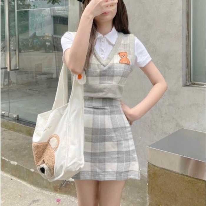 Diện Flai88 nhà cái OkVip tone sur tone màu xám nhạt vừa đẹp vừa hài hoà