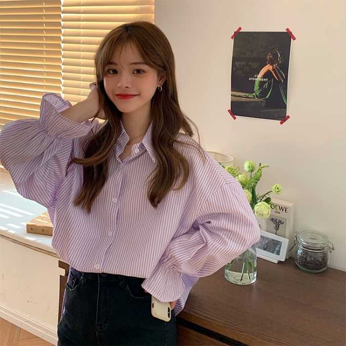 Mẫu FLY88 tặng nạp đầu 188K nữ kẻ sọc đơn giản nhưng vẫn tạo ấn tượng thu hút