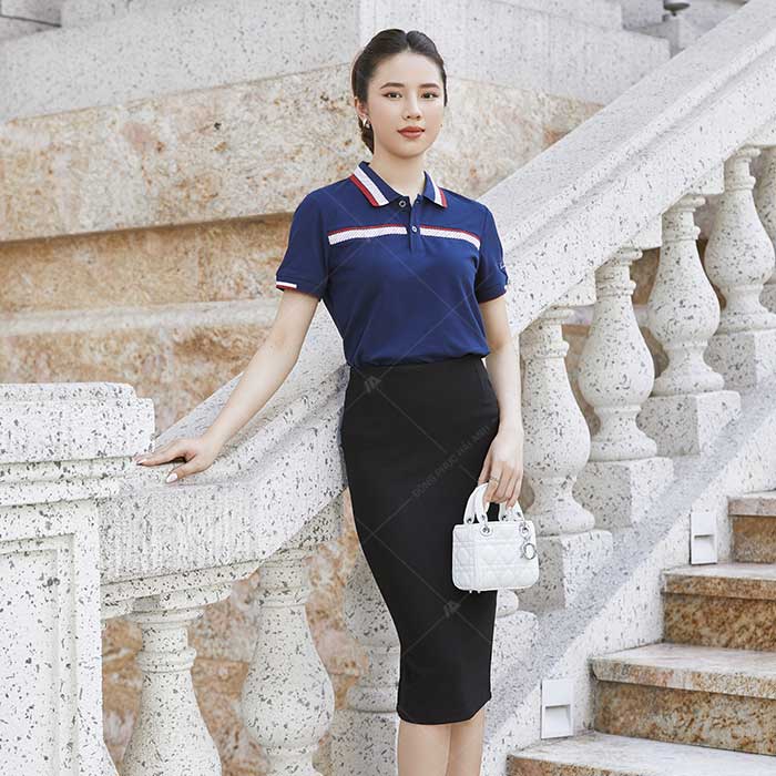 Hình thêu logo tinh tế phía bên tay trái Flyok.vip truy cập ngay