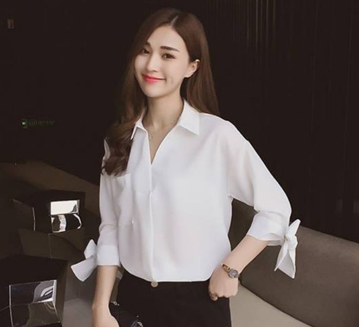 Áo sơ mi lỡ tay là item không còn xa lạ với chị em Trang Chủ Fly88.Com Uy Tín Đẳng Cấp Số 1 Châu Á