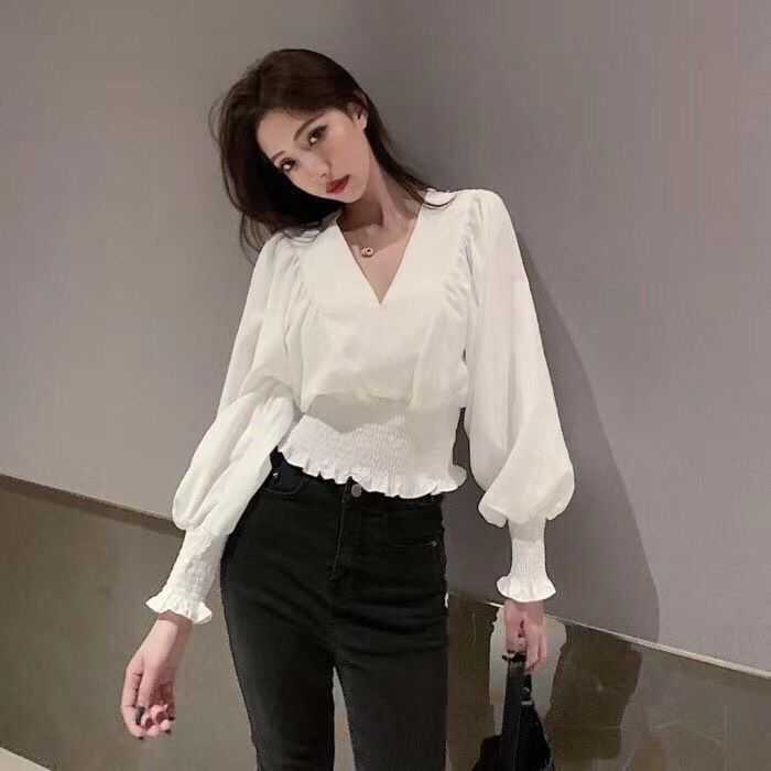 Phối Flai88 nhà cái OkVip đẹp hài hòa với hai tone màu trắng và đen kết hợp hoàn mỹ