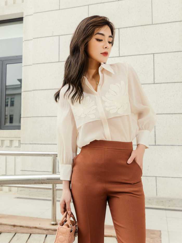 Mix FLY88 tặng nạp đầu 188K cổ v với quần tây bo thun, phù hợp cho mọi dáng người