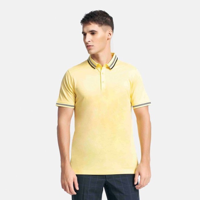 Áo thun cổ đức viền đen độc đáo đến từ thương hiệu Giovanni