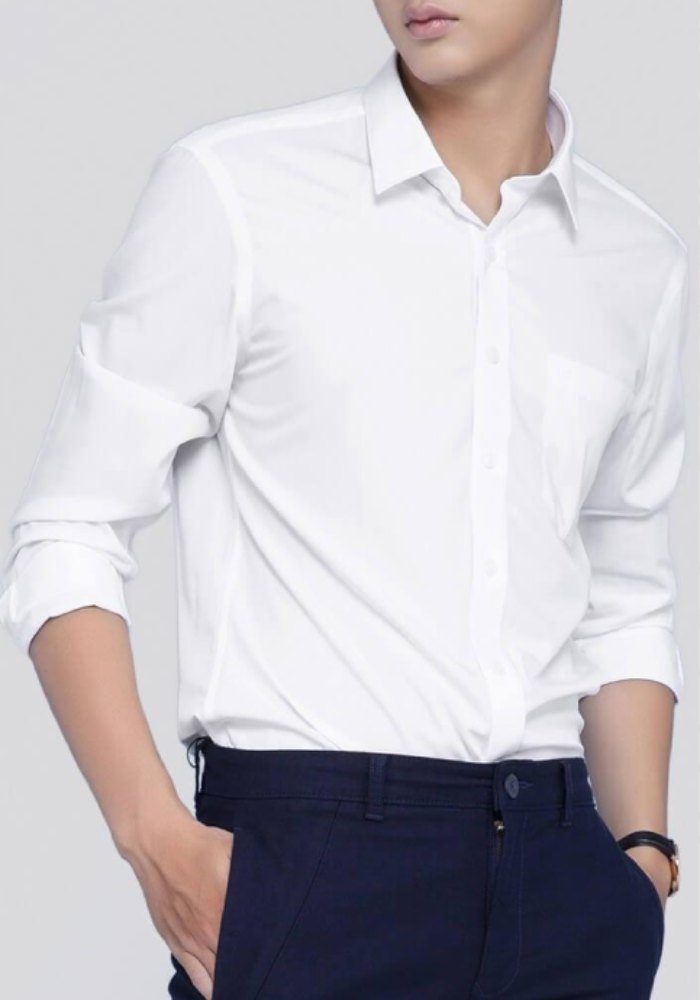Cổ áo được thiết kế theo kiểu vạt nhọn, mang đến sự chỉn chu cho anh chàng Trang Chủ Fly88.Com Uy Tín Đẳng Cấp Số 1 Châu Á