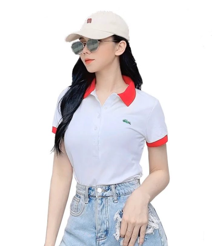 Áo thun polo cổ tim phối màu đỏ ấn tượng, tạo điểm nhấn cho cả set Flai88 nhà cái OkVip