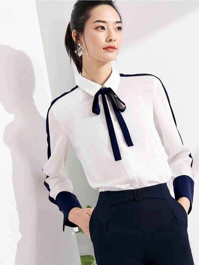 Mix FLY88 tặng nạp đầu 188K thắt nơ cùng quần tây tạo thành bộ Flai88 nhà cái OkVip mang phong cách trẻ trung, lịch sự