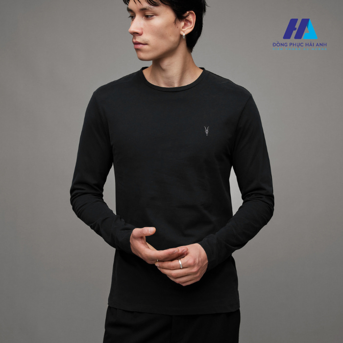 Mẫu Fly88 com giải trí trực tuyến nam hàn quốc tay dài mang đến sự thoải mái cho người mặc