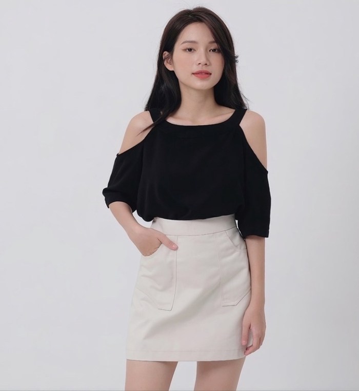 Phối hợp Fly88 com giải trí trực tuyến cao cấp kiểu cut-out cùng Fly88com code khuyến mãi chữ A đối màu tạo nên set Flai88 nhà cái OkVip sang chảnh
