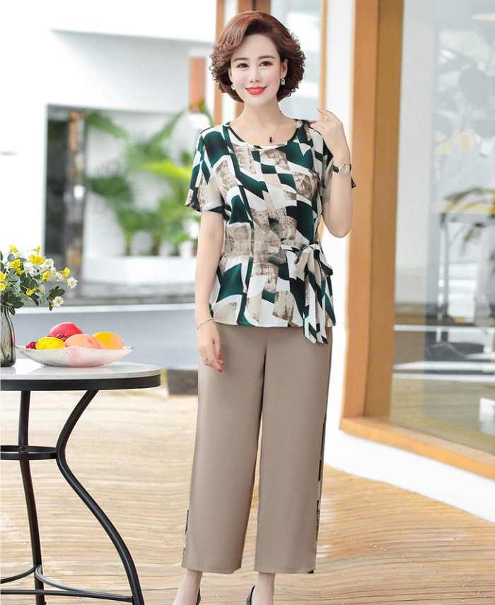 IVY Moda nổi tiếng với những mẫu Flai88 nhà cái OkVip thời thượng, cao cấp