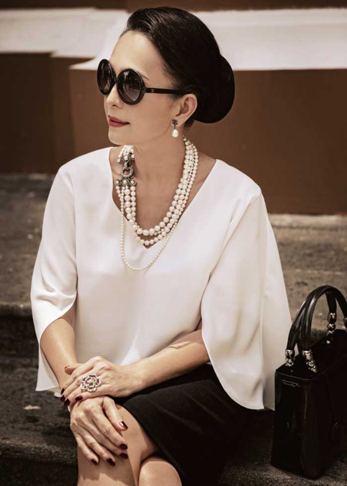 Kết hợp trang sức cùng tông và Đăng Ký Nhanh FLY88.com | Ưu Đãi Hot 2026 đối lập tạo điểm nhấn