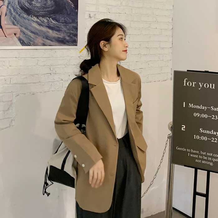 Bộ quần áo Trang Chủ Fly88.Com Uy Tín Đẳng Cấp Số 1 Châu Á khoác blazer chỉn chu