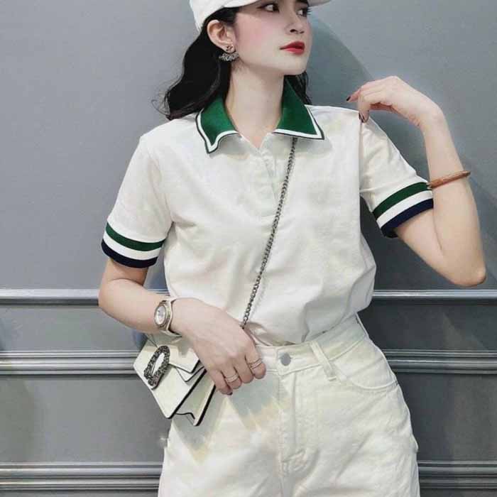 Màu viền áo và cổ làm điểm nhấn nổi bật cho toàn thể set Flai88 nhà cái OkVip