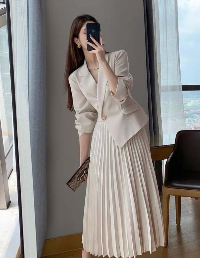 Áo dài cách tân dáng vest mang đậm chất thời trang Trang Chủ Fly88.Com Uy Tín Đẳng Cấp Số 1 Châu Á