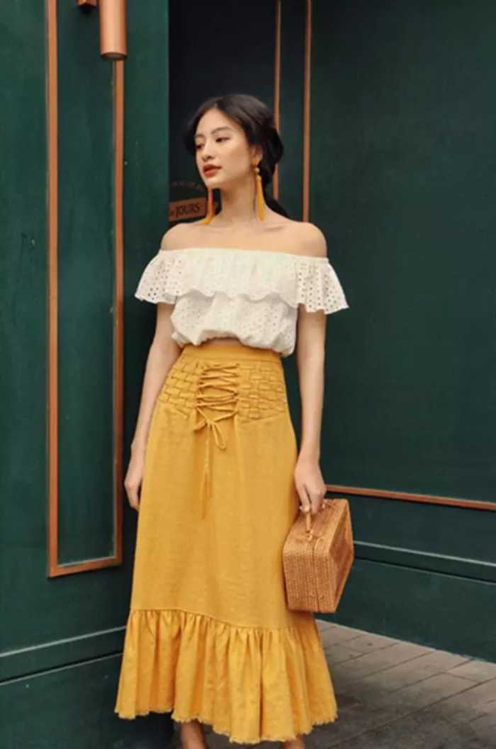Áo Trang Chủ Fly88.Com Uy Tín Đẳng Cấp Số 1 Châu Á nữ trễ vai phối Fly88com code khuyến mãi dài quyến rũ