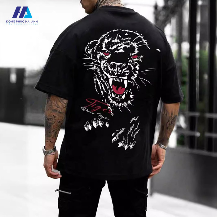 Mẫu Fly88 com giải trí trực tuyến in hình con hổ trở thành item quần áo dân chơi yêu thích
