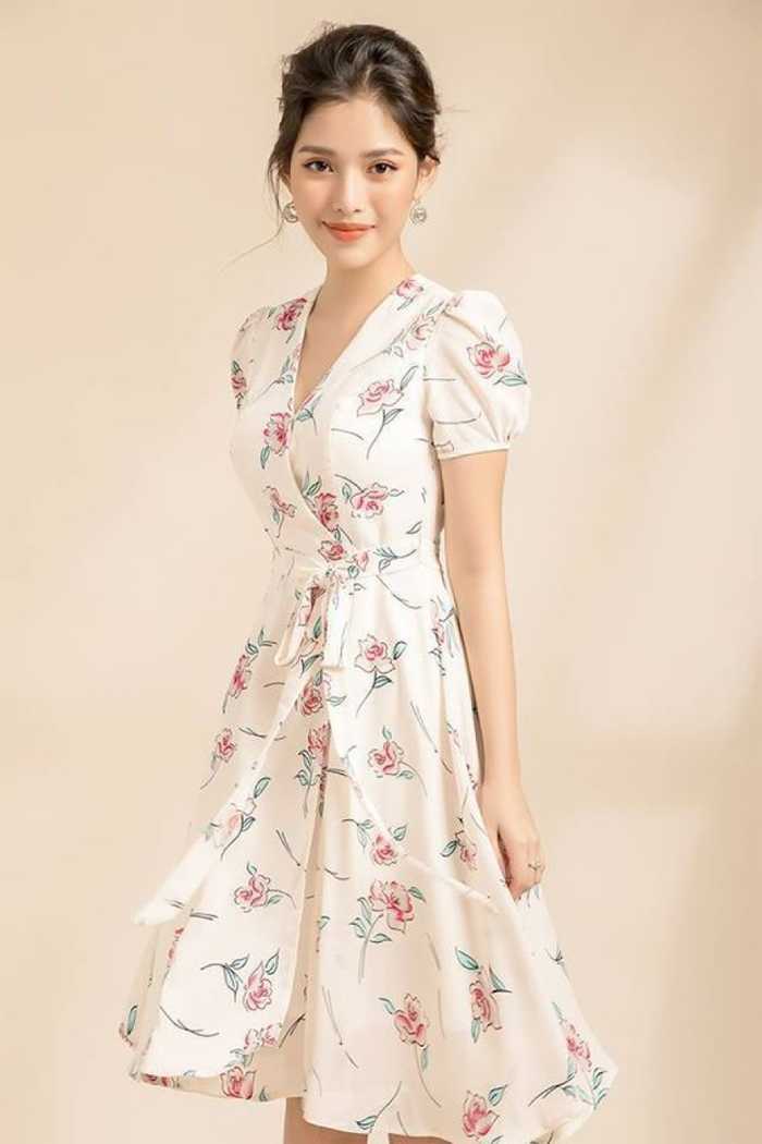 Đầm Trang Chủ Fly88.Com Uy Tín Đẳng Cấp Số 1 Châu Á họa tiết hoa cổ v cho nàng dịu dàng