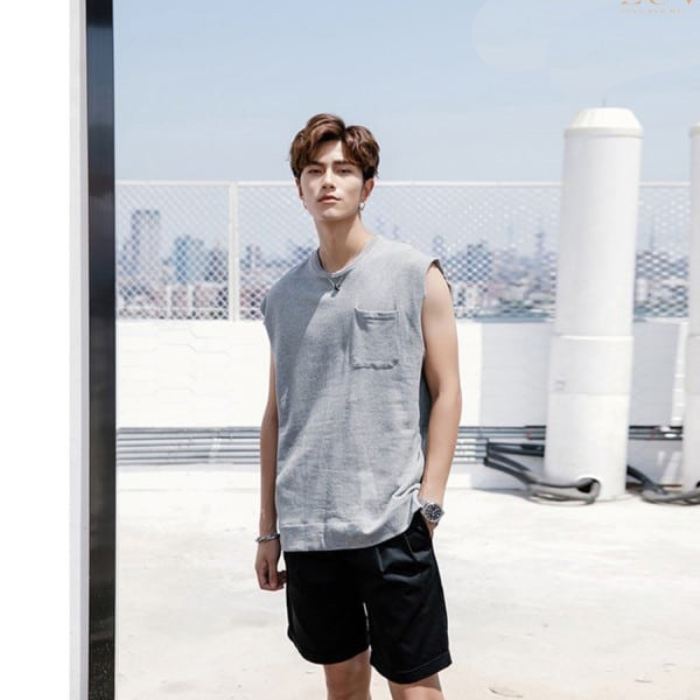 Kết hợp Fly88 com giải trí trực tuyến 3 lỗ cùng quần short mang phong cách thể thao