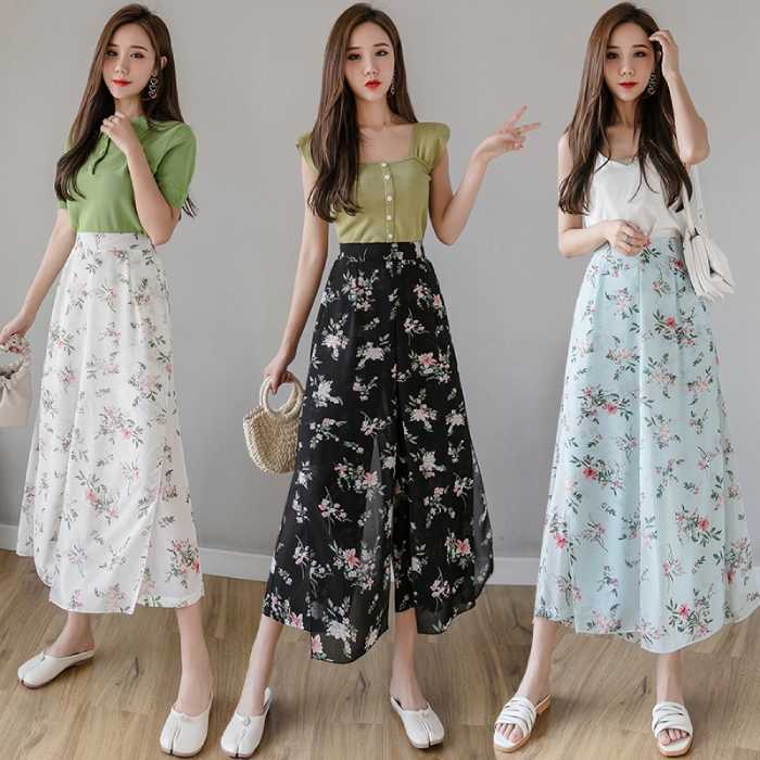 Váy voan hoa nhí dáng xòe phối đồ nữ tính