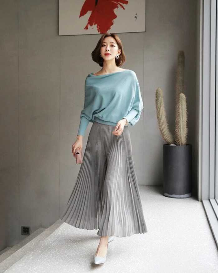 Quần lụa giả váy xếp ly phối áo trễ vai thời trang