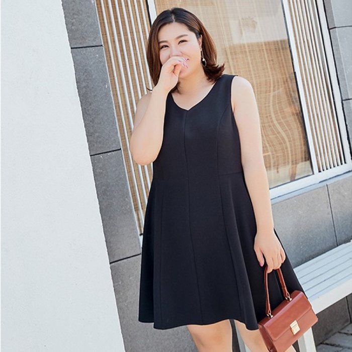 Mẫu váy sát nách được nhiều chị em Trang Chủ Fly88.Com Uy Tín Đẳng Cấp Số 1 Châu Á yêu thích