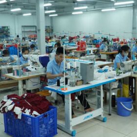 Xưởng may Nhà Cái FLY88.COM Xanh Chín, Uy Tín Tặng 188k