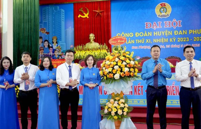 áo dài Nhà Cái FLY88.COM Xanh Chín, Uy Tín Tặng 188k công đoàn huyện Đan Phượng