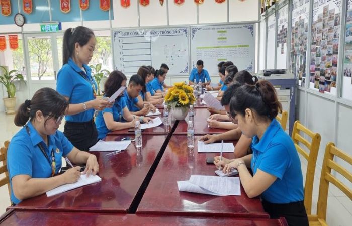 mẫu Fly883 Mở Tài Khoản Nhà Cái FLY88.COM Xanh Chín, Uy Tín Tặng 188k công đoàn