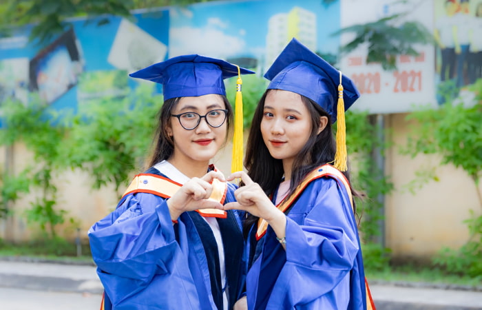 Áo cử nhân Nhà Cái FLY88.COM Xanh Chín, Uy Tín Tặng 188k Đại học Ngân hàng BUH