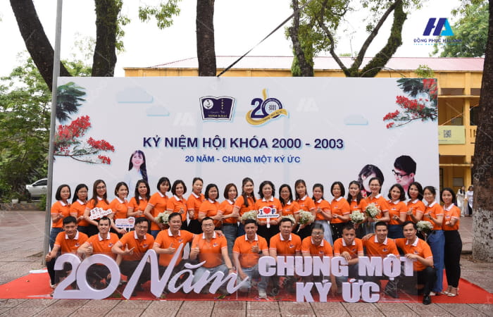 Áo lớp màu cam- FLY888 Tỷ Lệ Kèo Hấp