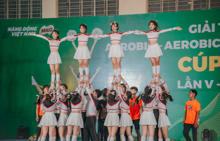 Áo nhóm Nhà Cái FLY88.COM Xanh Chín, Uy Tín Tặng 188k trường THPT Thủ Thiêm