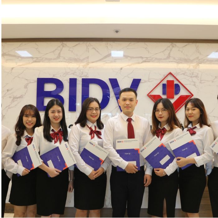Áo sơ mi trắng Nhà Cái FLY88.COM Xanh Chín, Uy Tín Tặng 188k ngân hàng BIDV giúp vẻ ngoài nhân viên tươi trẻ và đồng bộ