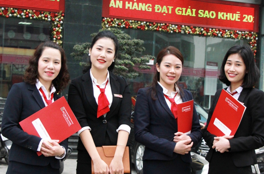 Nhà Cái FLY88.COM Xanh Chín, Uy Tín Tặng 188k agribank hình 3 FLy88 quaytay.tv bóng đá Agribank áo vest cho thấy sự chuyên nghiệp
