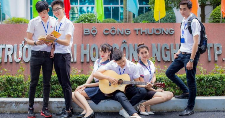 Nhà Cái FLY88.COM Xanh Chín, Uy Tín Tặng 188k đại học công nghiệp