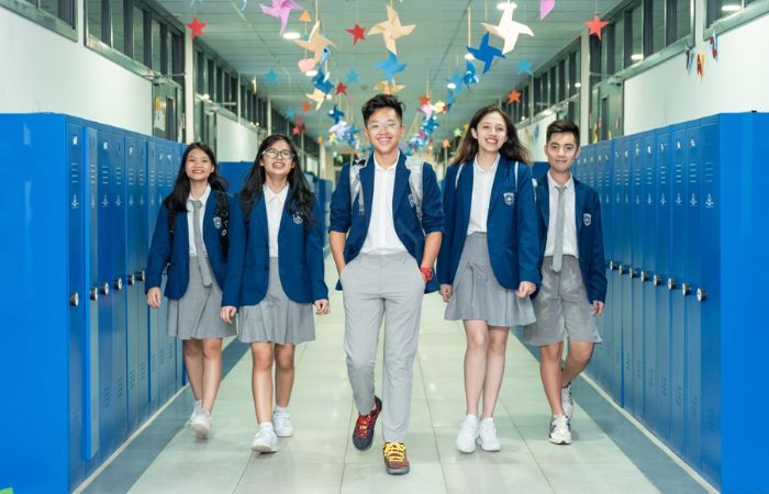 FLy88 quaytay.tv bóng đá học sinh trường Edison. nguồn internet