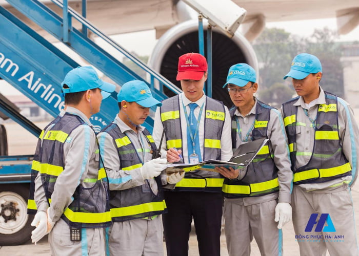 Vải phản quang giúp bảo vệ an toàn cho nhân viên khi Trang chính thức của nhà cái FLY88 trong điều kiện thiếu sáng