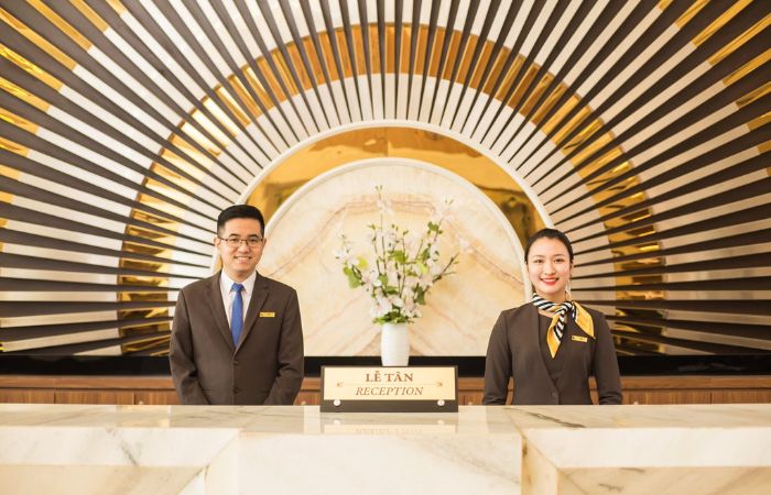 FLy88 quaytay.tv bóng đá lễ tân khách sạn Mường Thanh Luxury