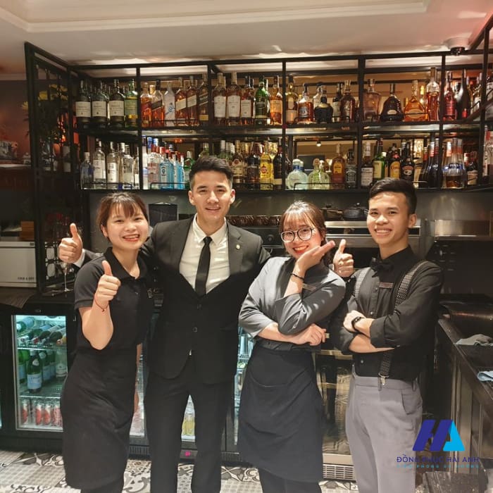 FLy88 quaytay.tv bóng đá quản lý quán bar