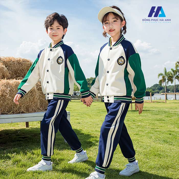 Mẫu Nhà Cái FLY88.COM Xanh Chín, Uy Tín Tặng 188k thể thao học sinh năng động và trẻ trung