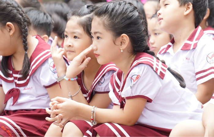 FLy88 quaytay.tv bóng đá trường Ngô Thời Nhiệm giúp các em tự tin phát triển hơn