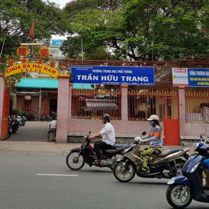 Nhà Cái FLY88.COM Xanh Chín, Uy Tín Tặng 188k trường thpt trần hữu trang số 1 FLy88 quaytay.tv bóng đá trường THPT Trần Hữu Trang đơn giản, tinh tế