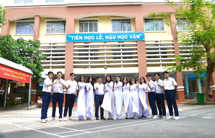 Nhà Cái FLY88.COM Xanh Chín, Uy Tín Tặng 188k trường Trần Quang Khải