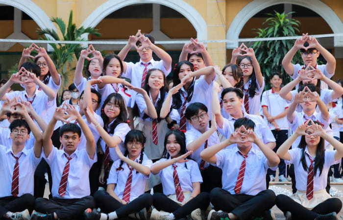 FLy88 quaytay.tv bóng đá trường Trưng Vương luôn trẻ trung và thoải mái